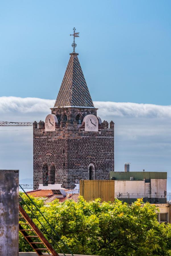 Faa Belas Artes By An Island Apart Funchal  Extérieur photo